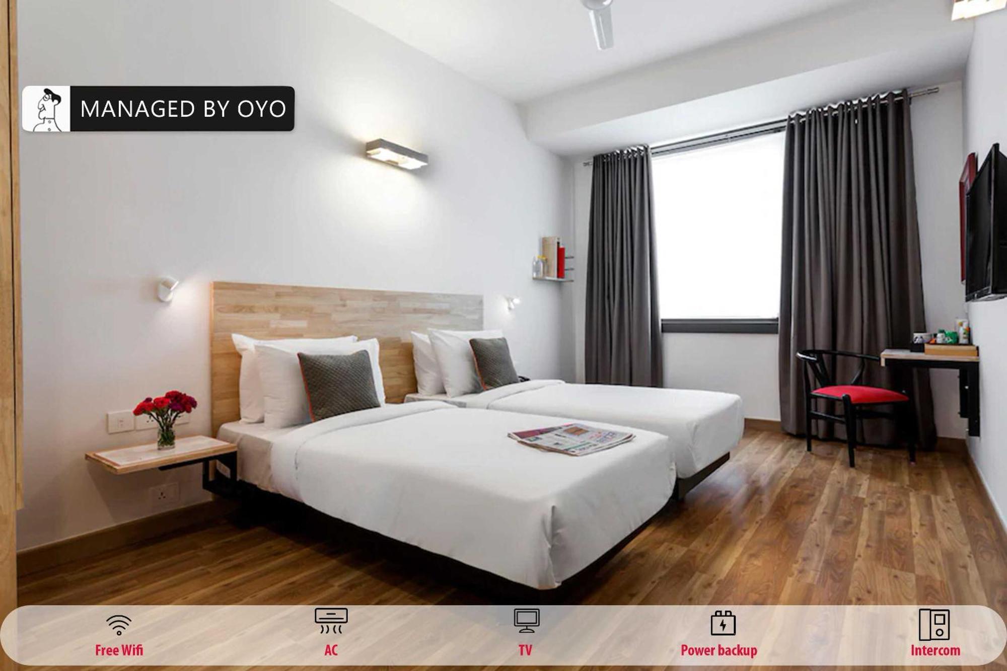 Hotel Gautam Residency New Delhi Exterior photo