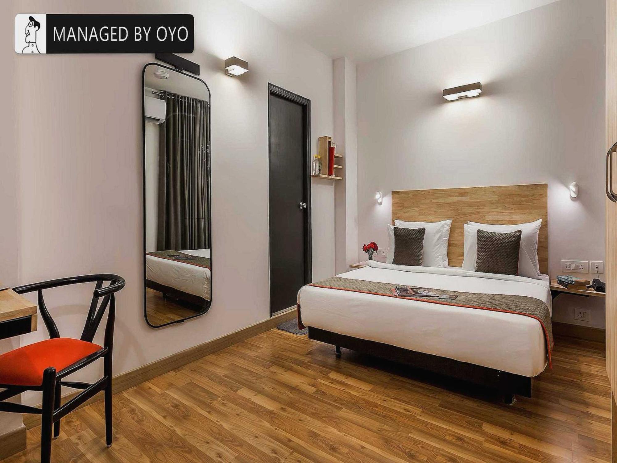 Hotel Gautam Residency New Delhi Exterior photo