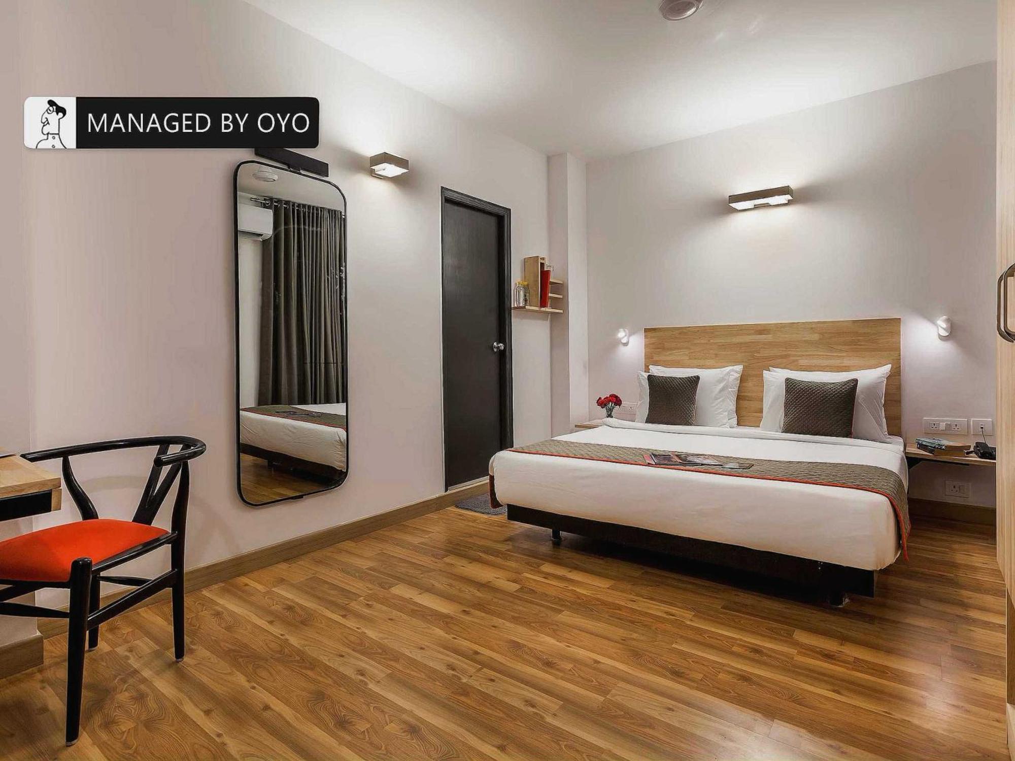 Hotel Gautam Residency New Delhi Exterior photo