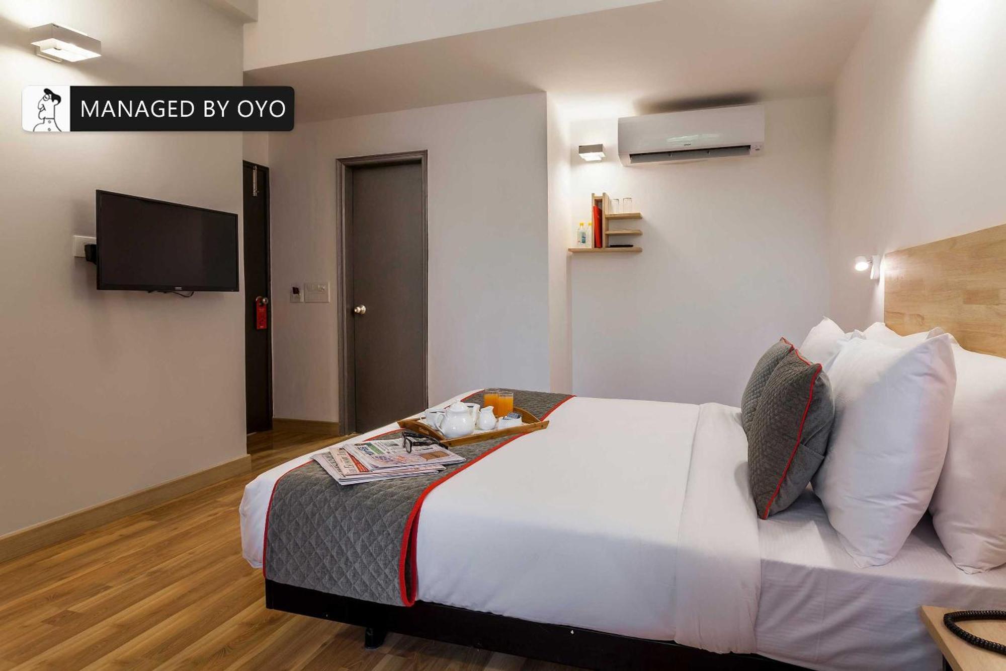 Hotel Gautam Residency New Delhi Exterior photo