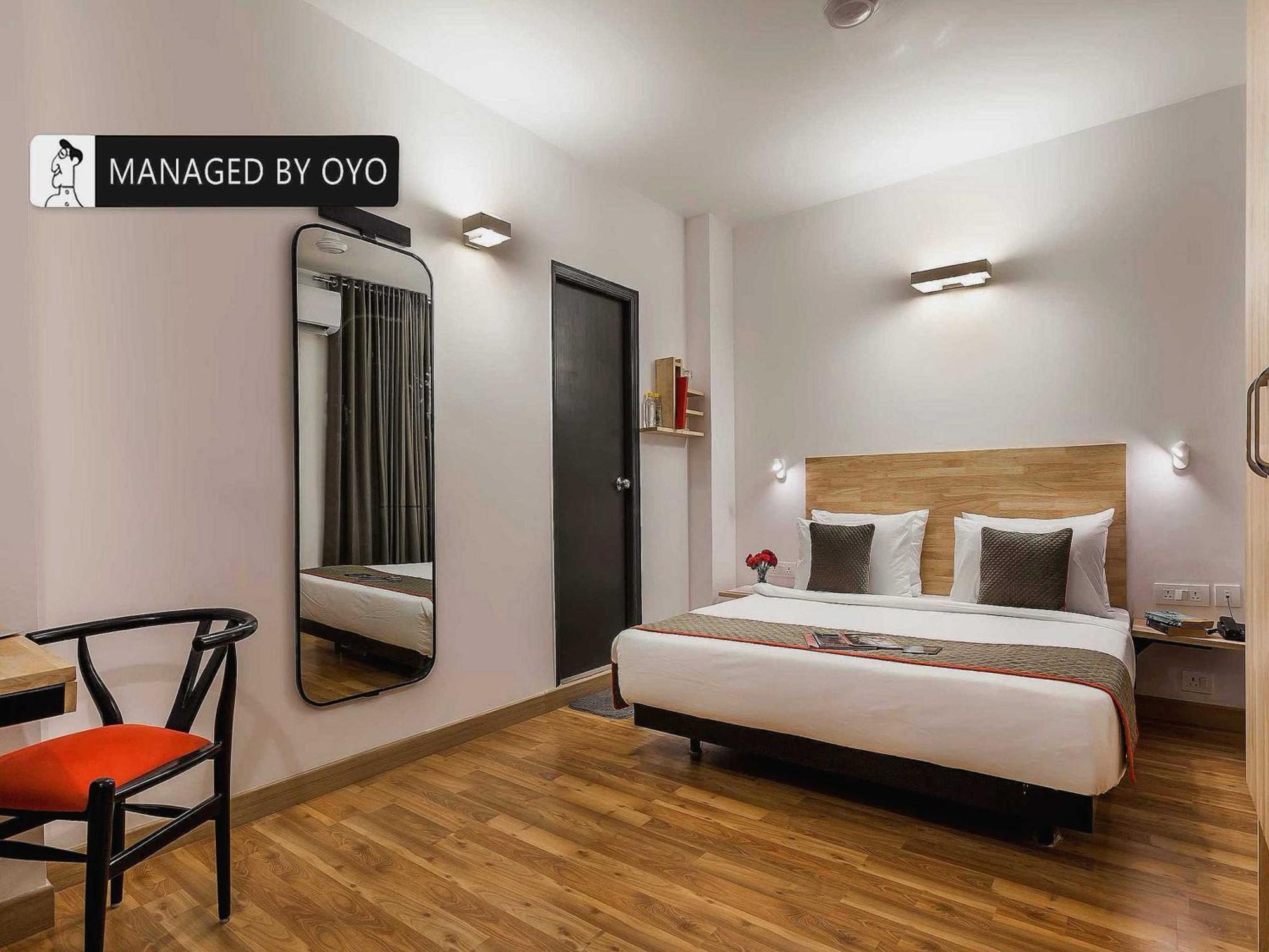 Hotel Gautam Residency New Delhi Exterior photo