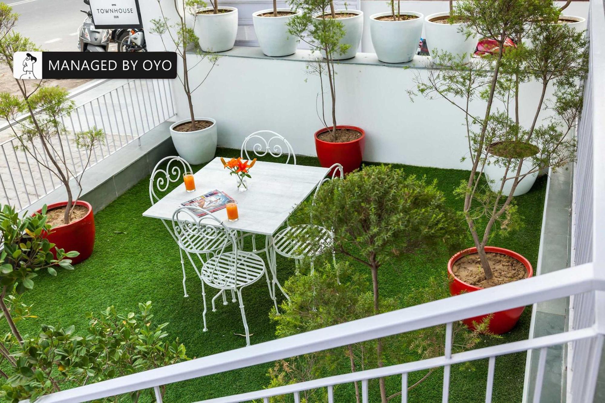 Hotel Gautam Residency New Delhi Exterior photo
