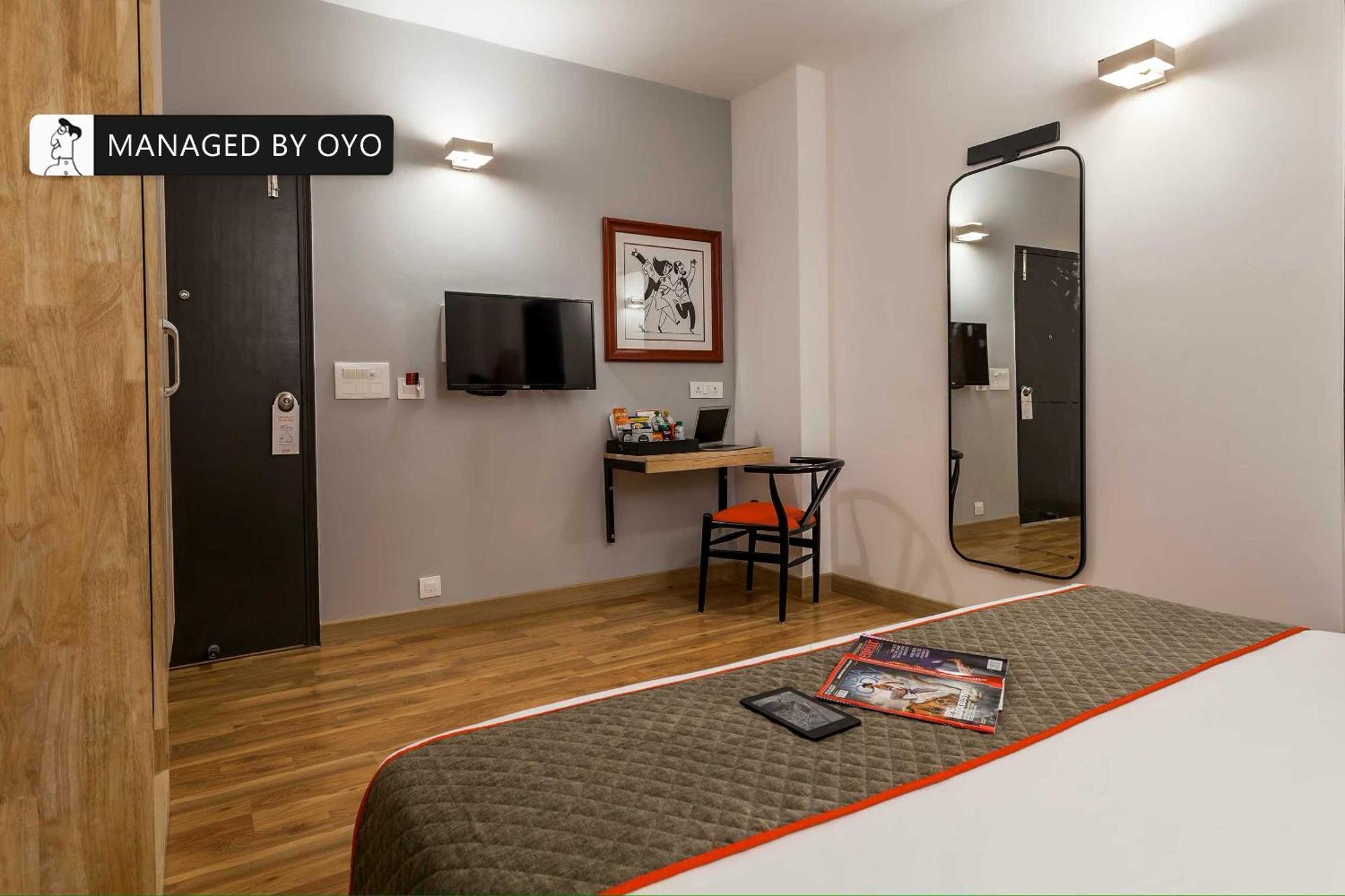 Hotel Gautam Residency New Delhi Exterior photo