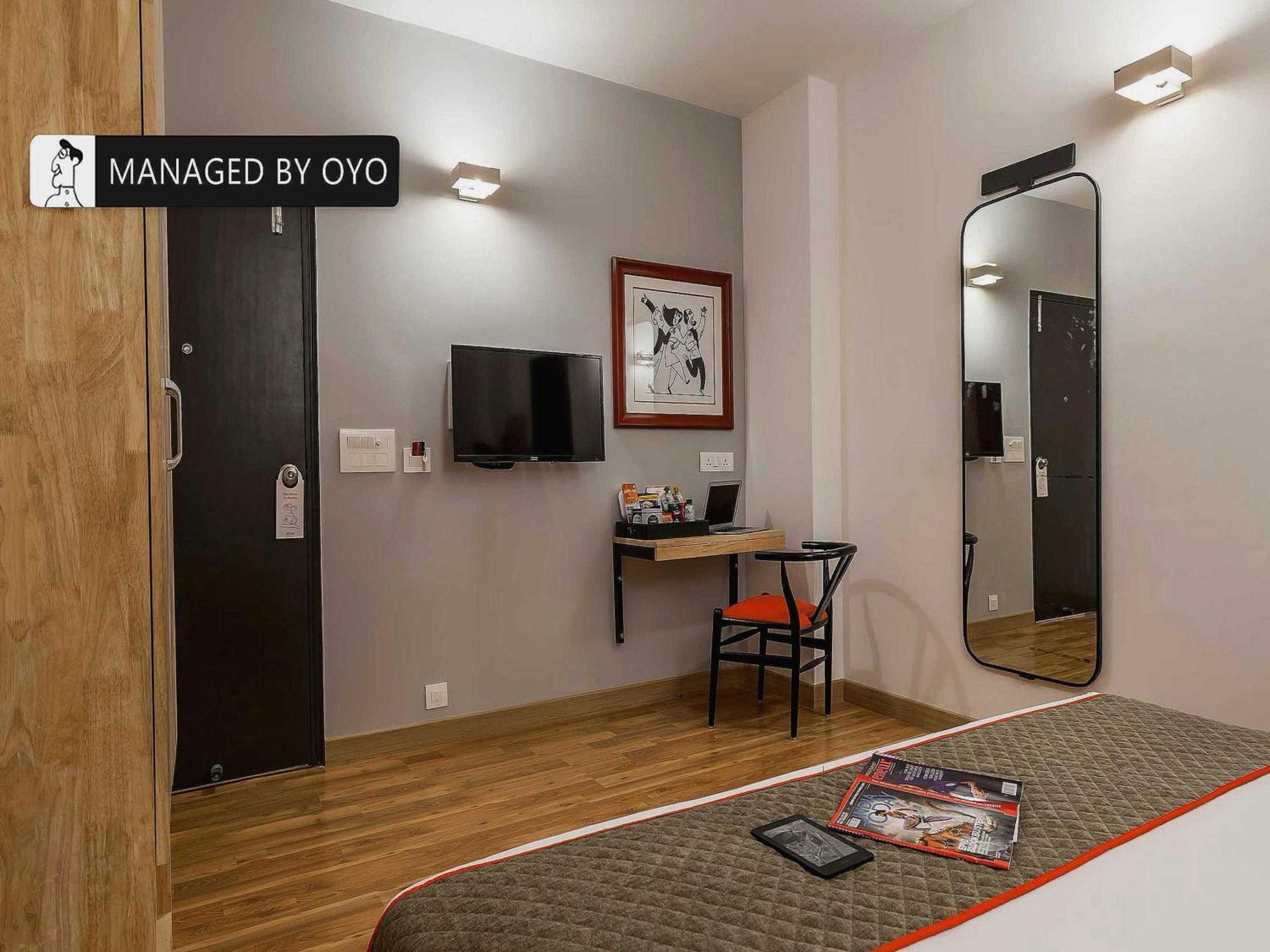 Hotel Gautam Residency New Delhi Exterior photo