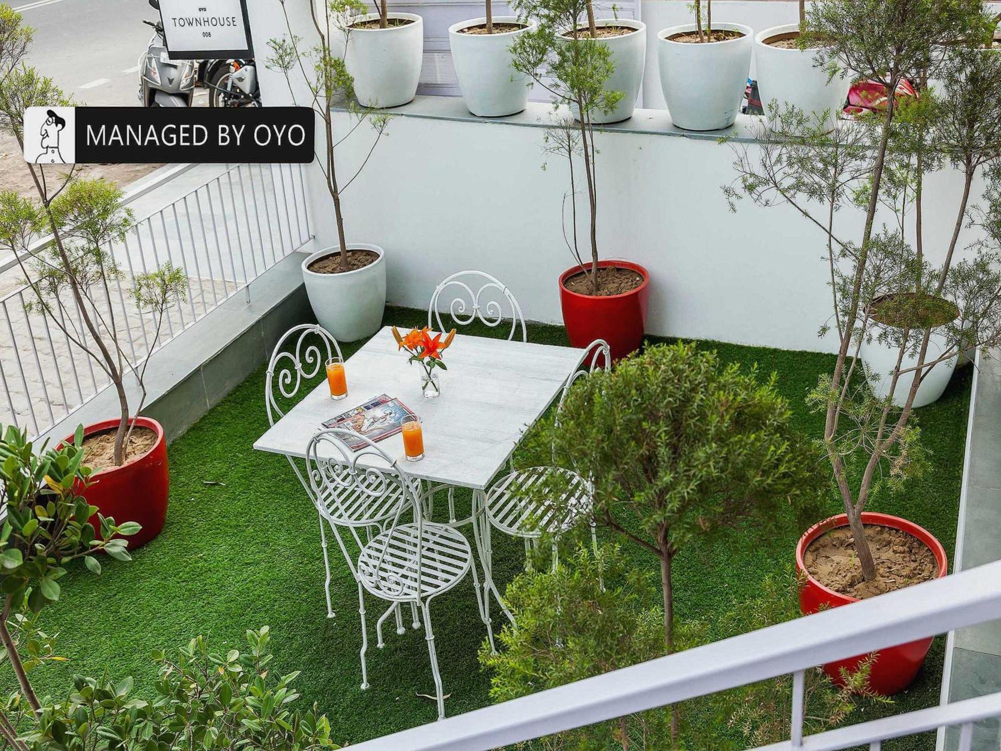 Hotel Gautam Residency New Delhi Exterior photo