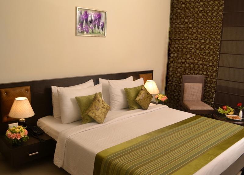 Hotel Gautam Residency New Delhi Exterior photo